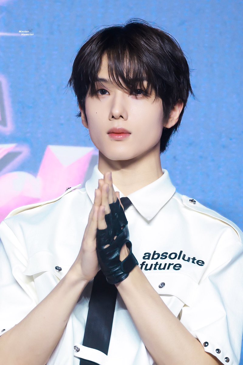 MasterhamsterJS's tweet image. 250727 ๊ฐ์๋์ ๋ธ๋ฃจ์นดํซ
#์ง์ฑ #JISUNG #NCT #NCTDREAM