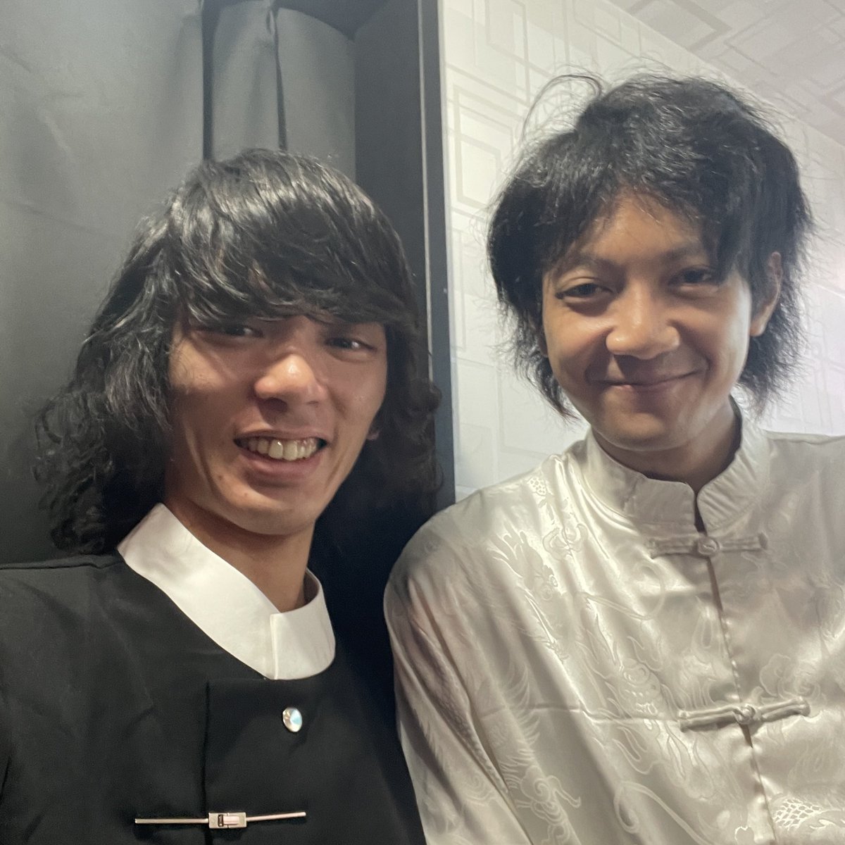appy_7's tweet image. #ボカチャイナ
なんかおれジャッキー・チェンみたいじゃね！！！
お待ちしております

VocaGaku先輩後輩コンビ
