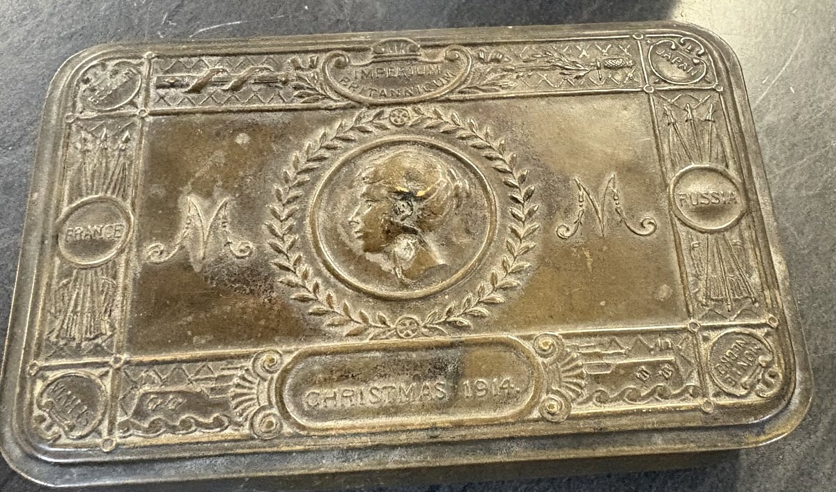 Orcinus68's tweet image. Recent #Donations The tin is a WW1 Princess Mary’s Christmas 1914 item. We will be sending that to auction. Love it when things like this turn up 😊 #Charity