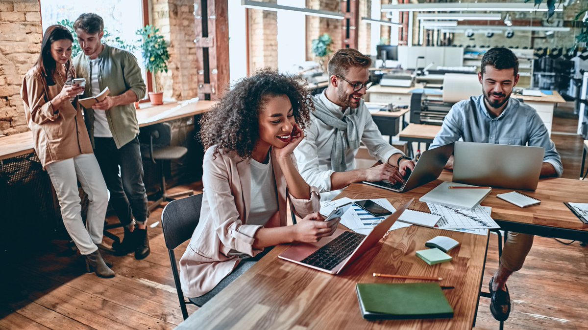 SChatpal's tweet photo. AI empowers digital marketers with predictive analytics capabilities that can forecast customer behaviour, campaign performance, and market trends with astonishing accuracy. We can track purchasing habits, and external signals such as seasonality or market shifts. @XBusiness https://t.co/yQYIeixch1