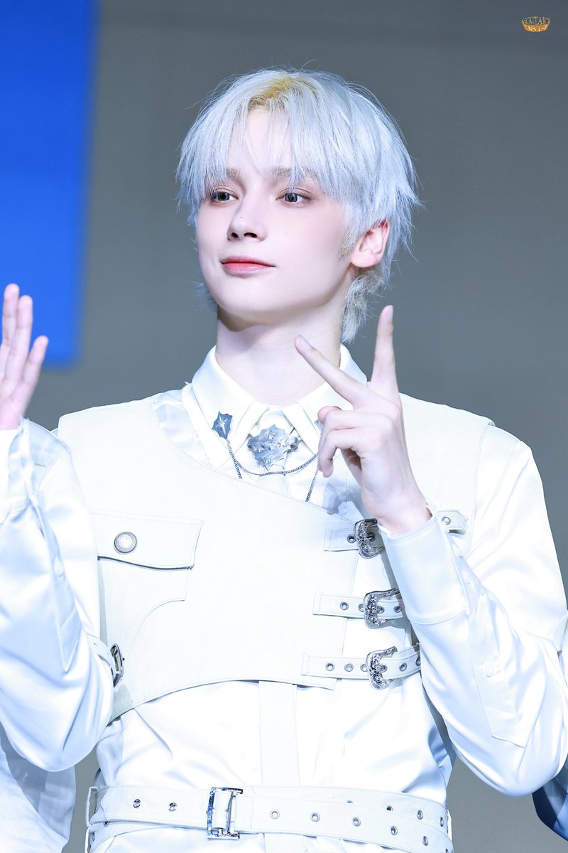 Eggtart0814's tweet photo. 250727

#휴닝카이  #HUENINGKAI  #ヒュニンカイ
#투모로우바이투게더  #TXT 
#TOMORROW_X_TOGETHER https://t.co/YZi0Pikjmn