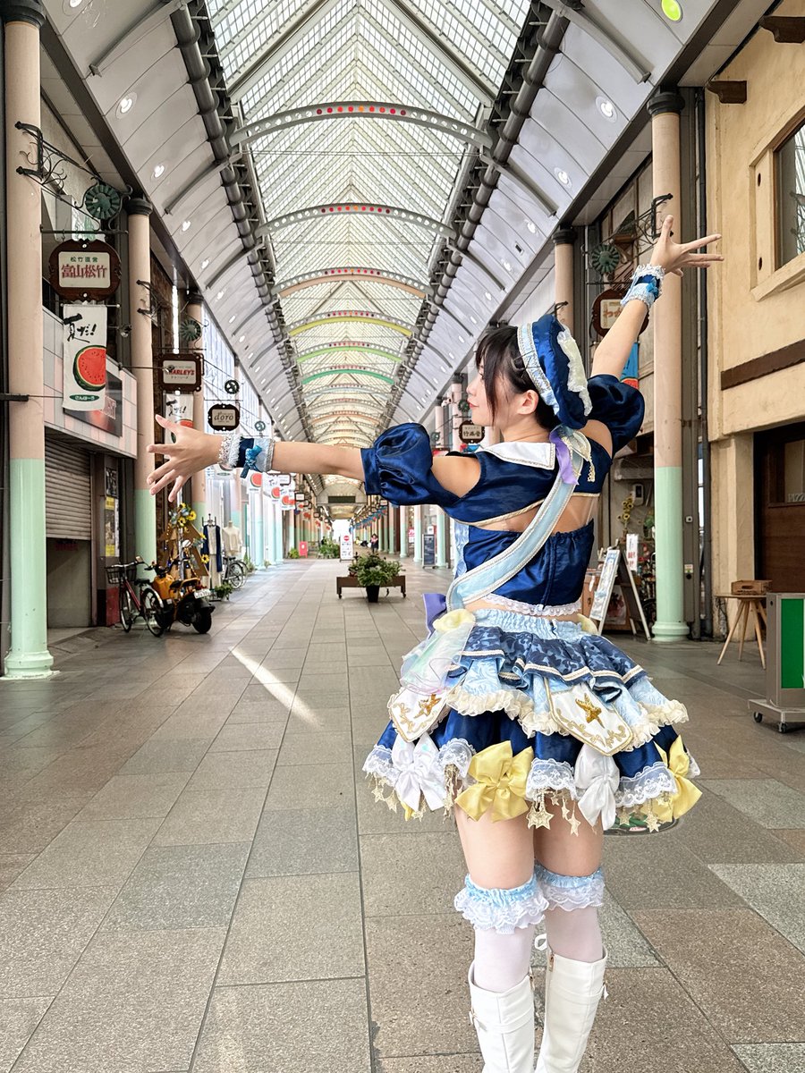 ao__sky's tweet image. 『めるちい生誕&3周年祭』
in 富山SOUL POWER
あったかかったーーー⁝( ;ᾥ; )⁝
北陸のガチ恋ピンクに捧ぐ" ガチ恋向上 "も撃てて大満足です🩷めるちい先生これからも仲良くしてね^&gt; ̫&lt;^♡
📸ご当地アイドル時代に走り込みしてた商店街🥹エモすぎる〜〜〜🥹