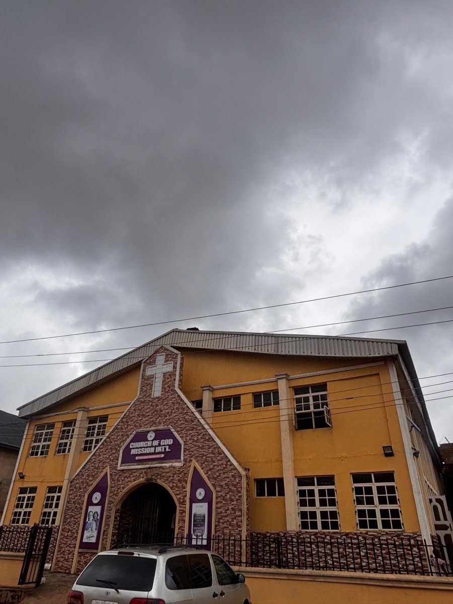 TheCharlesIsidi's tweet image. For today’s foray, I attended the church I grew up in. The church where my mother was made a deaconess.
I am humbled to be here, and I am thankful for the ministry of Archbishop Benson and Margaret Idahosa.
Thank you for being a foundational part of my Christian formation.