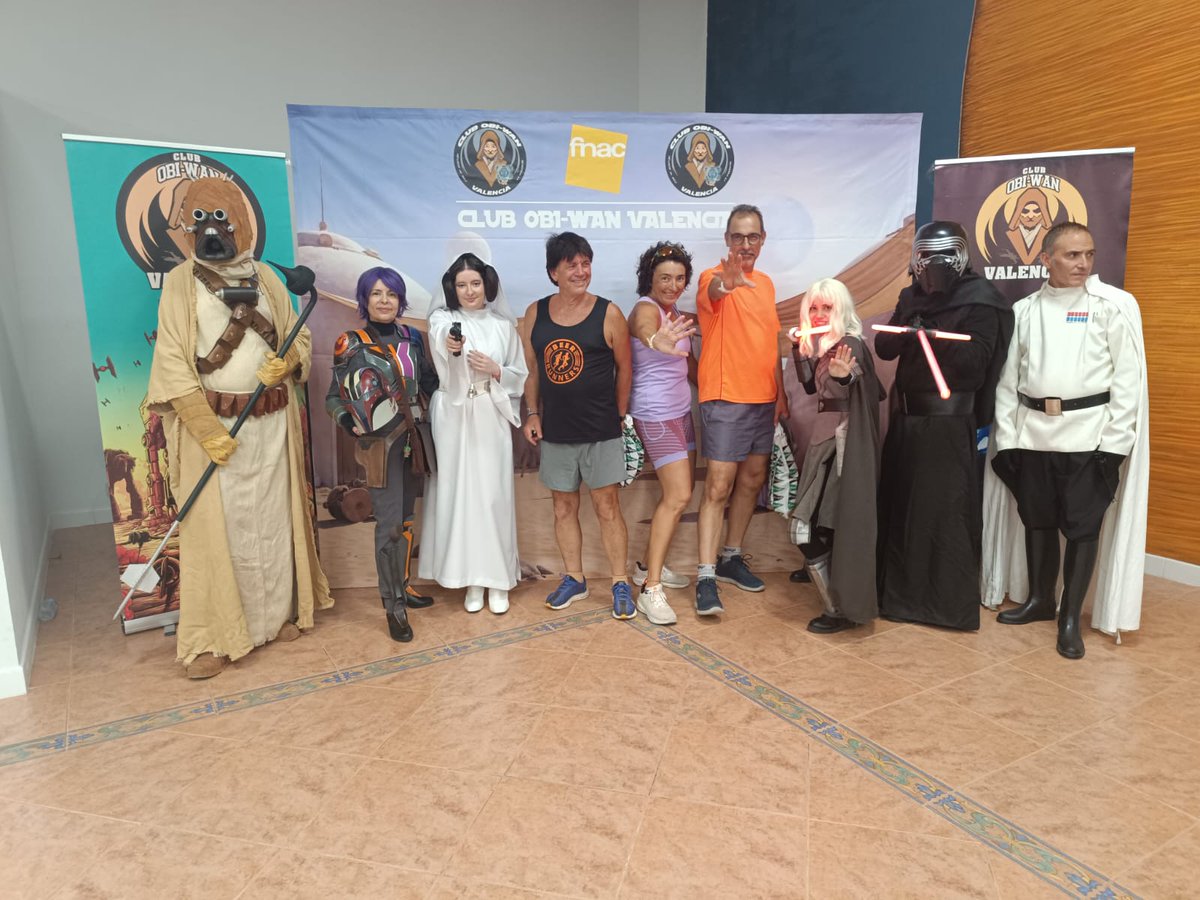 BeerRunnersVLC's tweet photo. Ayer por la tarde, de disputó la XXIII VOLTA A PEU PEL XÚQUER - RIOLA del Circuito de l'Albufera. En ella, participaron dos compañeros. Esta edición era un poco diferente, estaba inspirada en la saga de Star Wars!! #BeerRunnersVLC #socialrunning #beerrunners #muchomasquecorrer . https://t.co/j7Bkz2MjyW