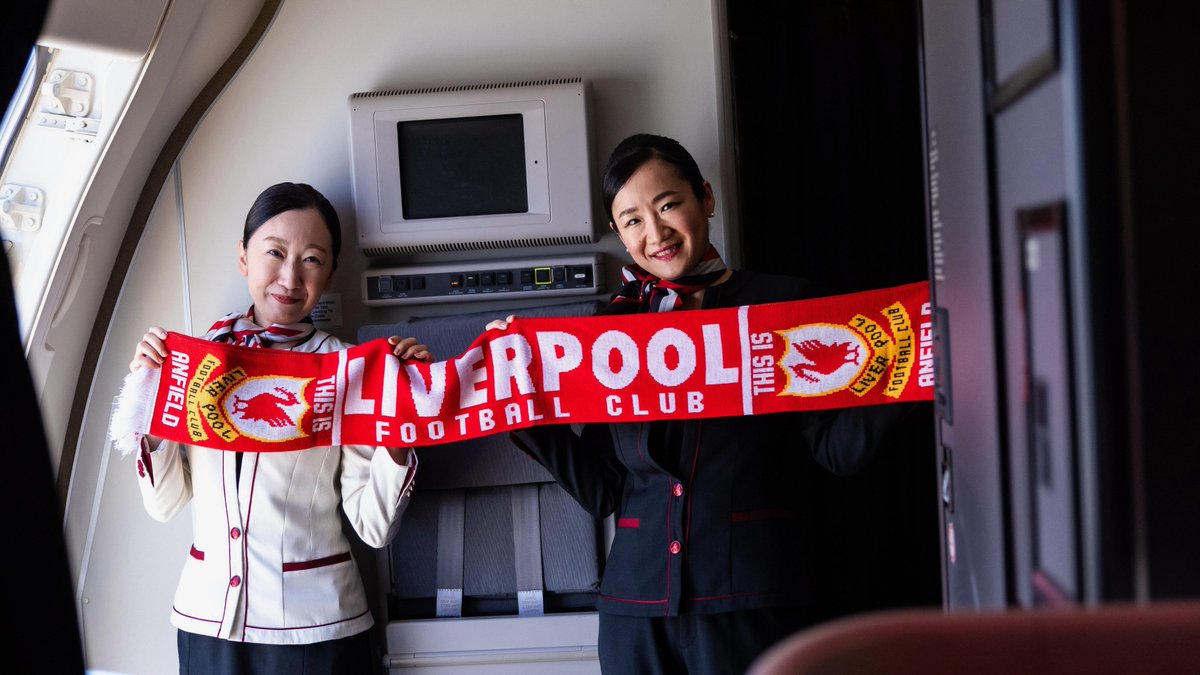 LFC × JAL ❤️

準備万端、日本へ出発！🇯🇵 🔥