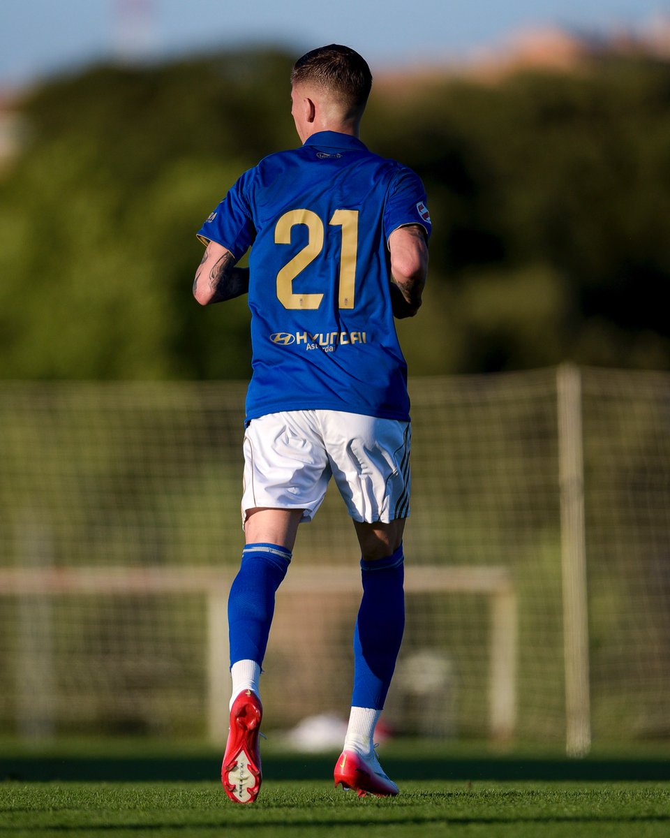 RealOviedo's tweet image. ๐ Mires por donde la mires, sรญ, es preciosa ๐๐
@adidas_ES
@ROtiendaoficial
#RealOviedo ๐ตโช๏ธ
