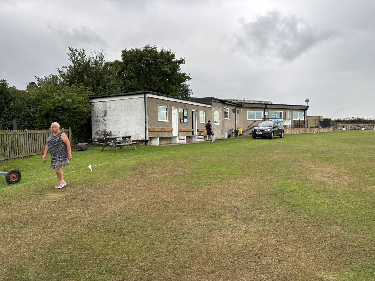 ThorntonCC's tweet image. #TCC #OneClub volunteers hard at work preparing for our @TheCricketerNVC QF v @StayleyCC
A warm welcome, bottle bar and BBQ available to everyone 🏏
@HalifaxCL @HXCourier @Bradford_TandA @GleesonHomes @Bear_Cricket @TouchPath