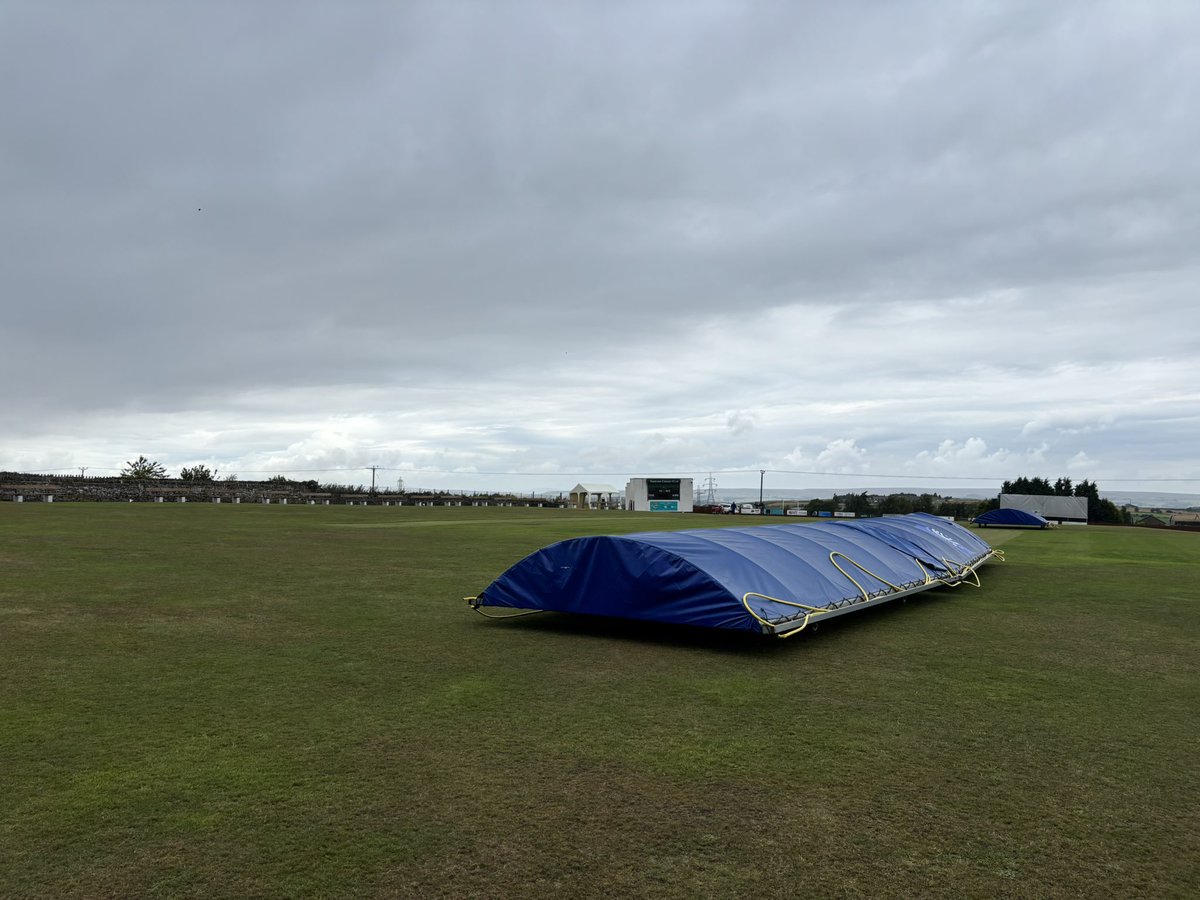 ThorntonCC's tweet image. #TCC #OneClub volunteers hard at work preparing for our @TheCricketerNVC QF v @StayleyCC
A warm welcome, bottle bar and BBQ available to everyone 🏏
@HalifaxCL @HXCourier @Bradford_TandA @GleesonHomes @Bear_Cricket @TouchPath