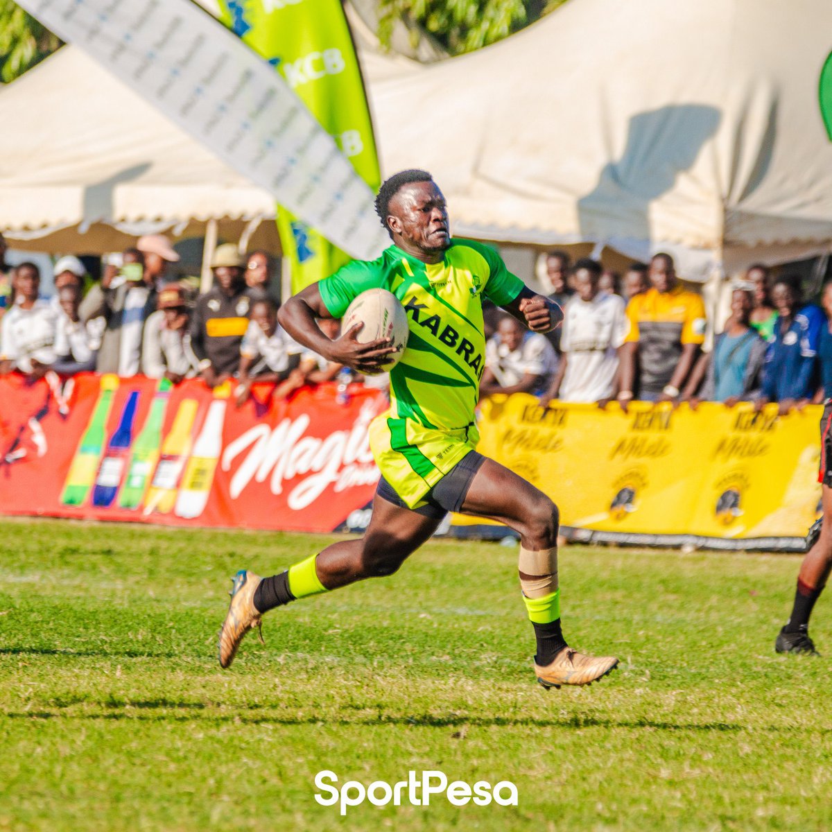 soo_ochieng's tweet image. Driftwood 7s main cup quarters results
Nakuru 19-17 Quins
Leos 15-10 Nondies
Kabras 31-0 MMUST
KCB 29-0 Oilers
Main Cup semis
Nakuru vs Leos
KCB vs Kabras
#SportPesa7s #Driftwood7s #RugbyKE