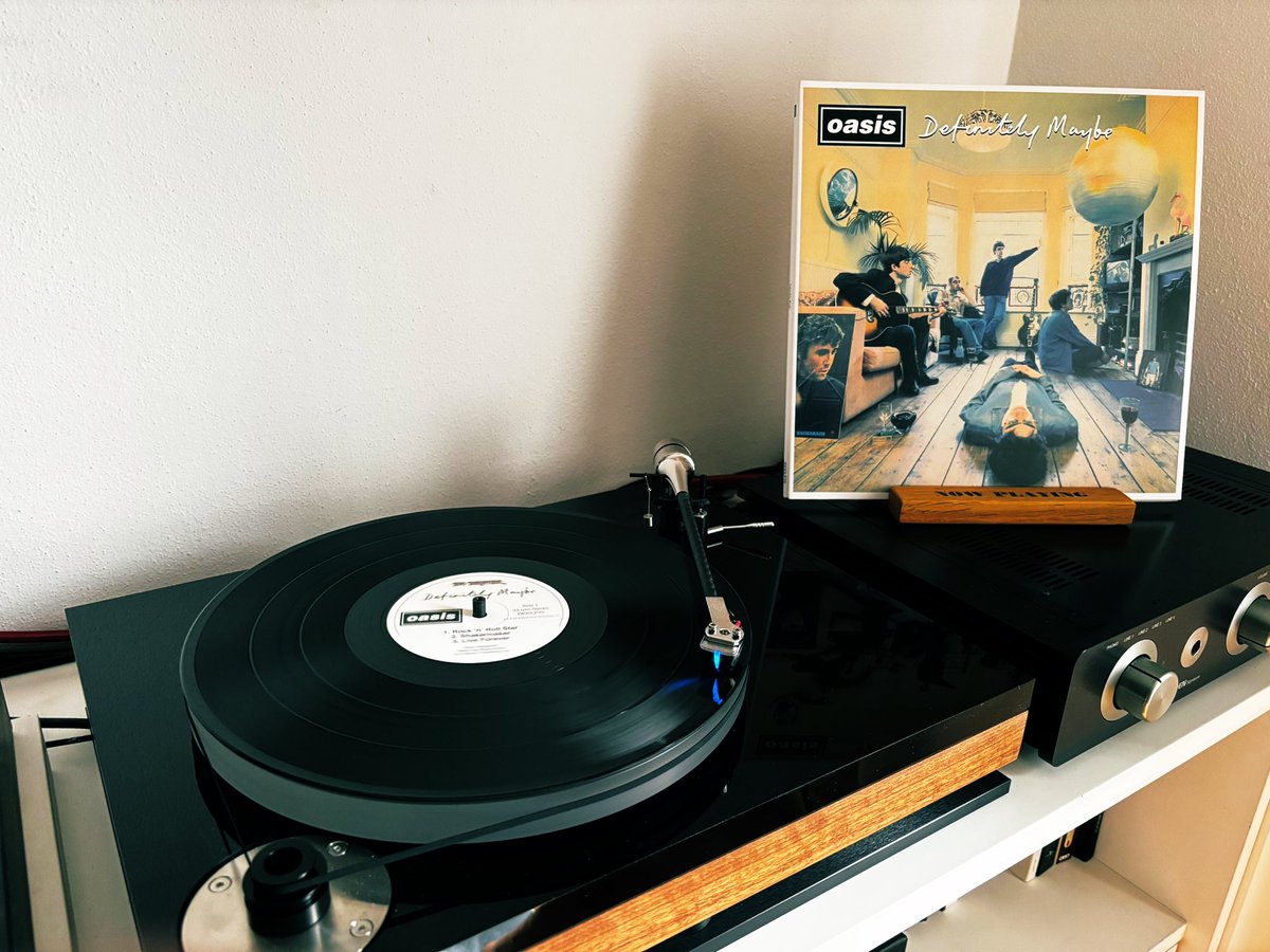 AnalogLLHQ's tweet image. Oasis “Definitely Maybe” (Creation, 1994), 2014 Big Brother 2XLP reissue @oasis
I'm not a big fan, I hate all the hype surrounding them and these reissues have a questionable sound. Just saying.
#NowPlaying #vinylcommunity #twitter