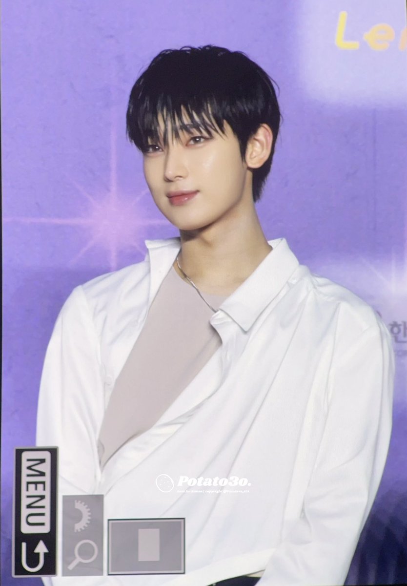 when they dont whitewash him🧎🏻‍♀️ BEAUTIFUL