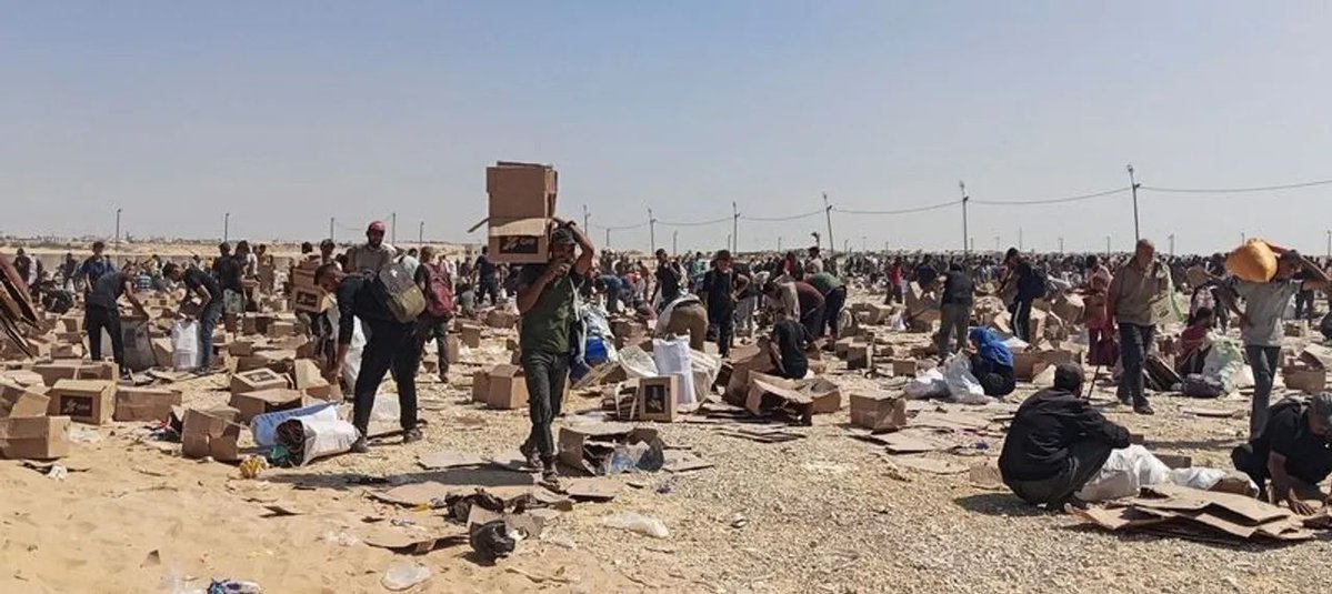 trt_espanol's tweet image. Cientos de miles de palestinos hambrientos son atraídos a los puntos de ayuda respaldados por EE.UU. en Gaza, solo para ser aplastados, tiroteados y asesinados. Un sobreviviente de la masacre relata los horrores en una entrevista exclusiva.
trt.global/espa%C3%B1ol/a…