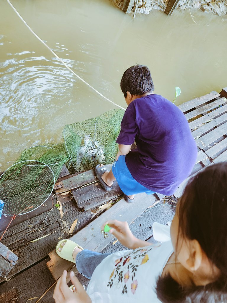 N & A.คู่แลกเล่น 2 คน tweet media