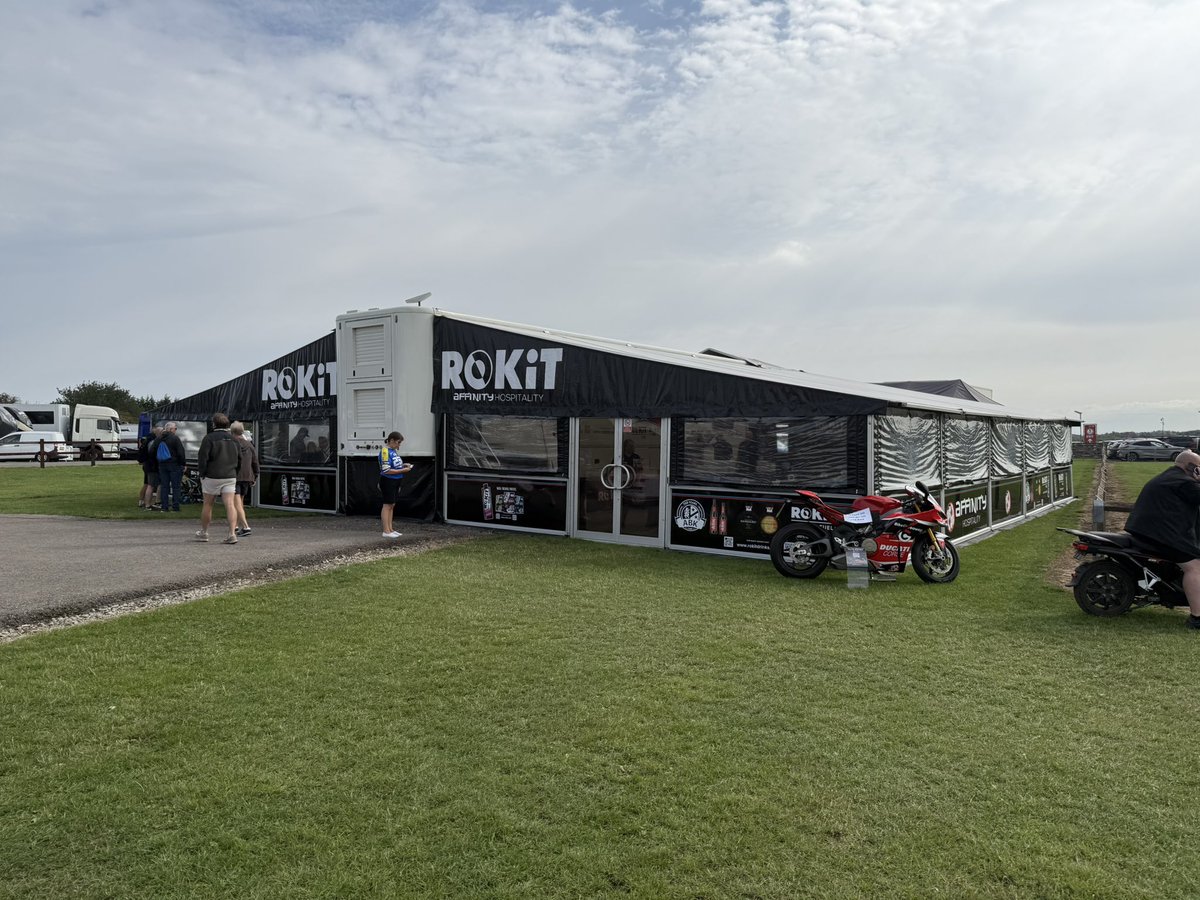 rokit's tweet image. Our guests are in very good hands this weekend… #hospitality