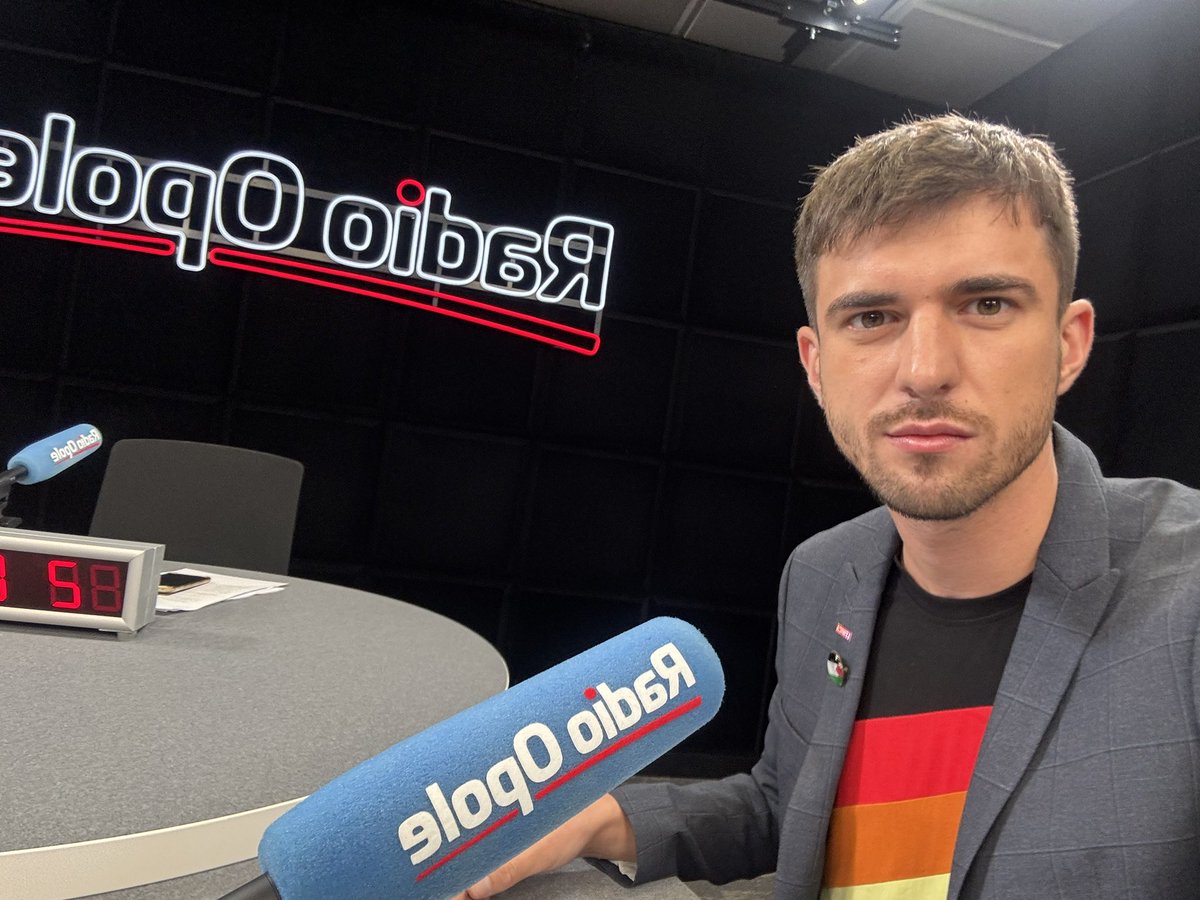 JaniczakG's tweet image. Za chwilę zaczynamy w @RadioOpole 📻
@__Lewica @Lewica_News
#idziegrzes #lewica #opolskie