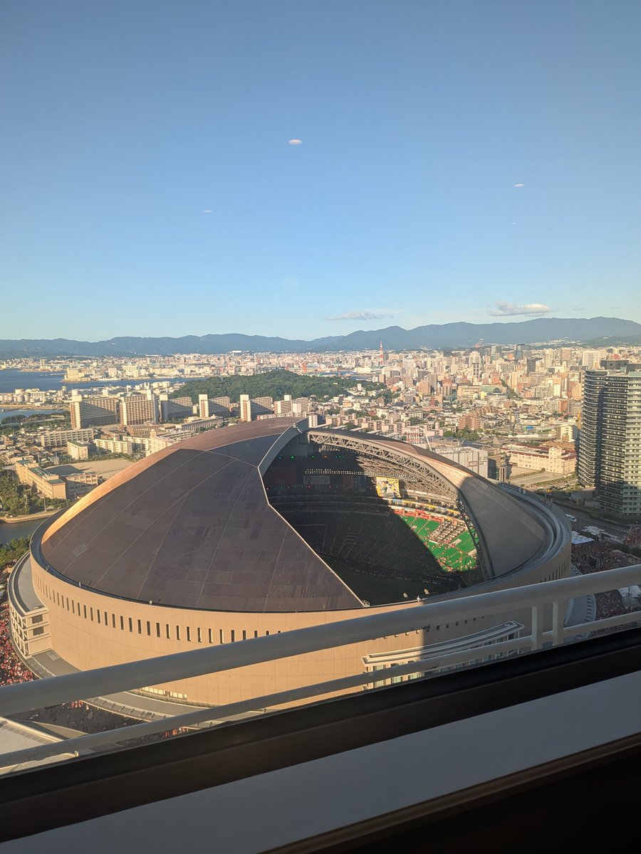 akkohoge's tweet photo. 福岡ドーム。地元に帰ってきたよ。 https://t.co/IimovUkveh