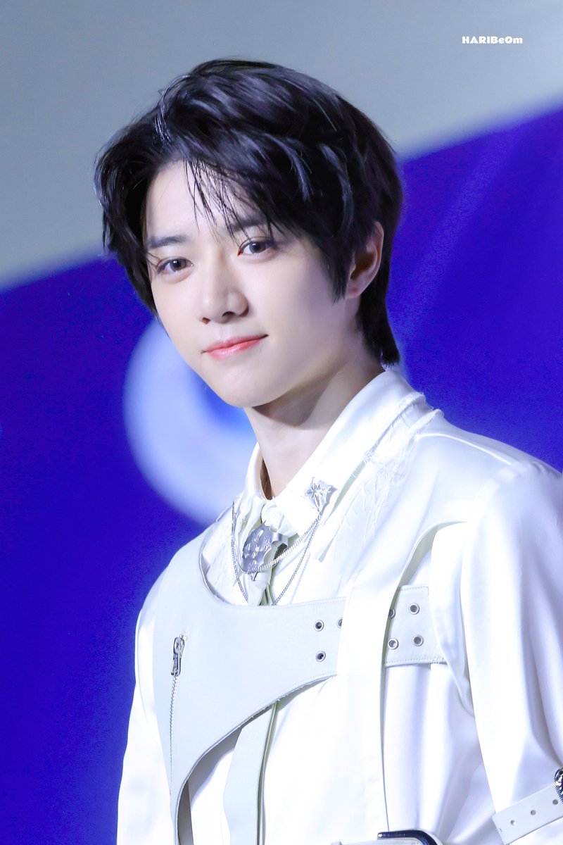 HARIBeOm_313's tweet image. εïз 250727 εïз SBS SUMMER 가요대전
⚔️
#투모로우바이투게더
#범규 #BEOMGYU #TXT_범규
#TXT #TOMORROW_X_TOGETHER #ボムギュ