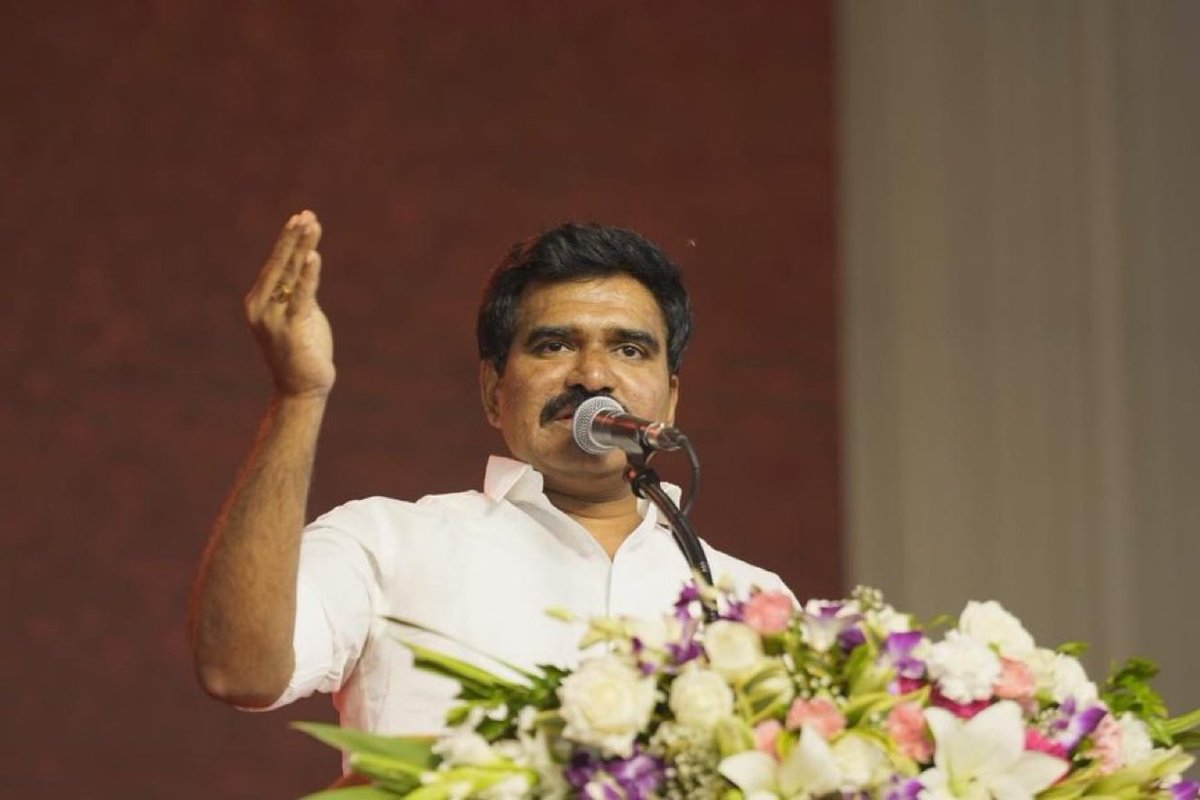 sureshsamy28's tweet image. நமது தமிழக வெற்றிக் கழகத்தின் துணைப் பொதுச்செயலாளரஅயராத உழைப்புடன் கழகப் பணியாற்றிவரும் மதிப்பிற்குரிய திரு. @CTR_Nirmalkumar அவர்களுக்கு இனிய பிறந்தநாள் நல்வாழ்த்துக்கள் 🙏