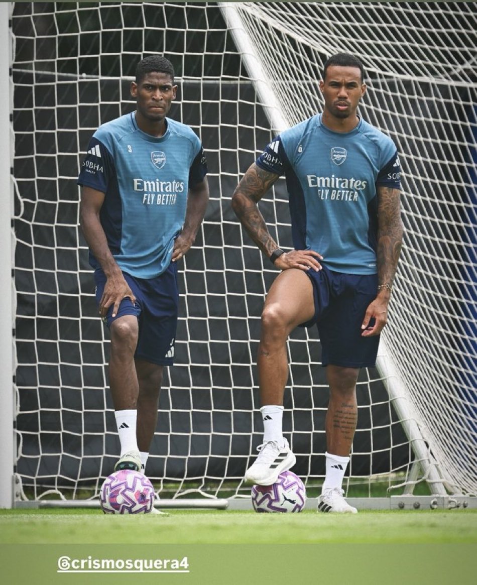 ArsenalZNE's tweet image. 📸 Gabriel on Instagram with Mosquera 👀
There’s no stopping this two man mountains next season.