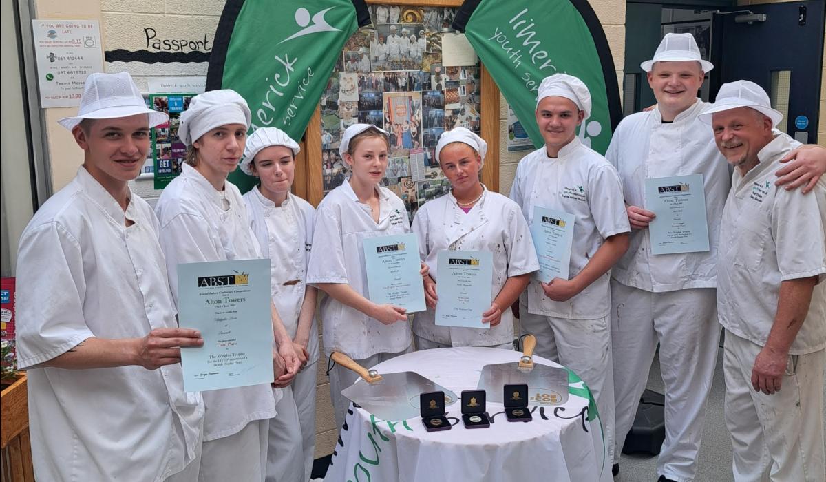 Limerick_Leader's tweet image. Young Limerick bakery students rise to the occasion at UK event limerickleader.ie/news/community…