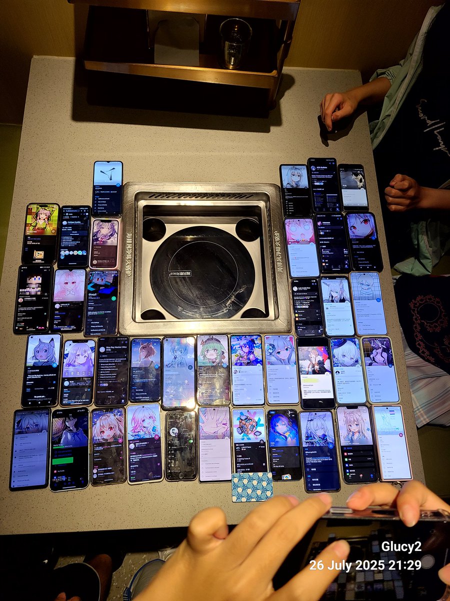 maplefsnow's tweet photo. AOSCC 2025 超级约饭胜利结算画面,前所未有的贴贴盛况
很高兴看到大家都很开心,很高兴和大家相遇,很高兴自己的努力最终取得了成果
安啦——
#猫师傅 在 #AOSCC #AOSCC2025 https://t.co/yggblqhZ9x