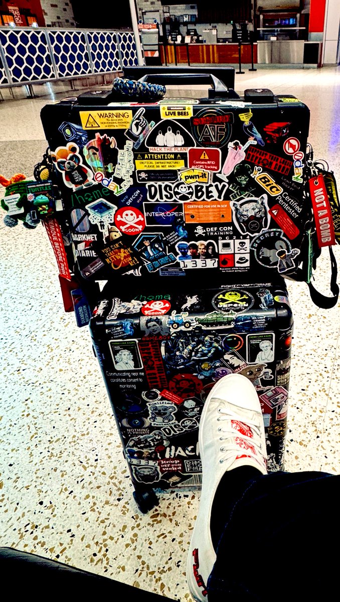 jaysonstreet's tweet image. Nope not headed to Vegas &amp;amp; #hackersummercamp yet. Doing a small side quest for @SecureYeti first! Will be back on Tuesday then pack on Wednesday then flying to Vegas on Thursday can’t wait to see my #HackerFam soon! 🥰#HackerAdventures 😊