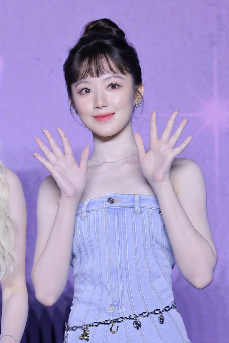 Ccheng_H8's tweet image. 250727
귀여워🩵
#슈화 #SHUHUA #舒華
 #아이들 #idle