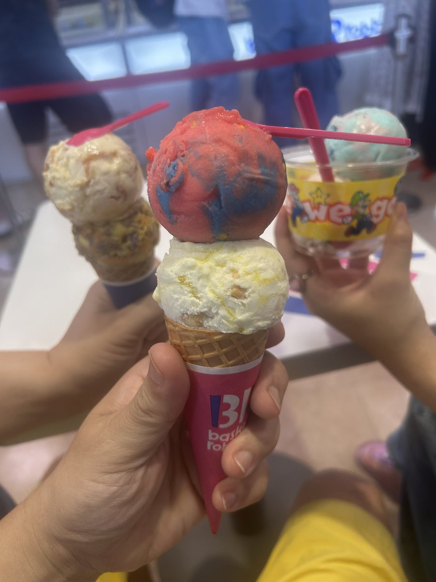 Dynamitemandom's tweet image. 本日はバスキンロビンス日和なり🍦