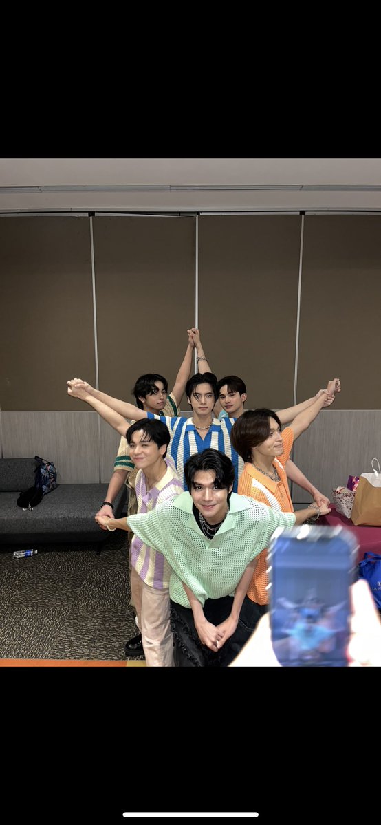 carlo (@carloroblico) on Twitter photo Been waiting 6 months for my talent fees from MLD Entertainment. Styled their boy groups, worked on their TV5 show—no pay, no replies. <a href="/mld_official_/">MLD ENTERTAINMENT</a> <a href="/dnmentph/">DNM Entertainment</a> , this is exploitation. Pay your artists. #PayUpMLD #UnpaidTalent #FreelanceRights Been waiting 6 months for my talent fees from MLD Entertainment. Styled their boy groups, worked on their TV5 show—no pay, no replies. <a href="/mld_official_/">MLD ENTERTAINMENT</a> <a href="/dnmentph/">DNM Entertainment</a> , this is exploitation. Pay your artists. #PayUpMLD #UnpaidTalent #FreelanceRights
