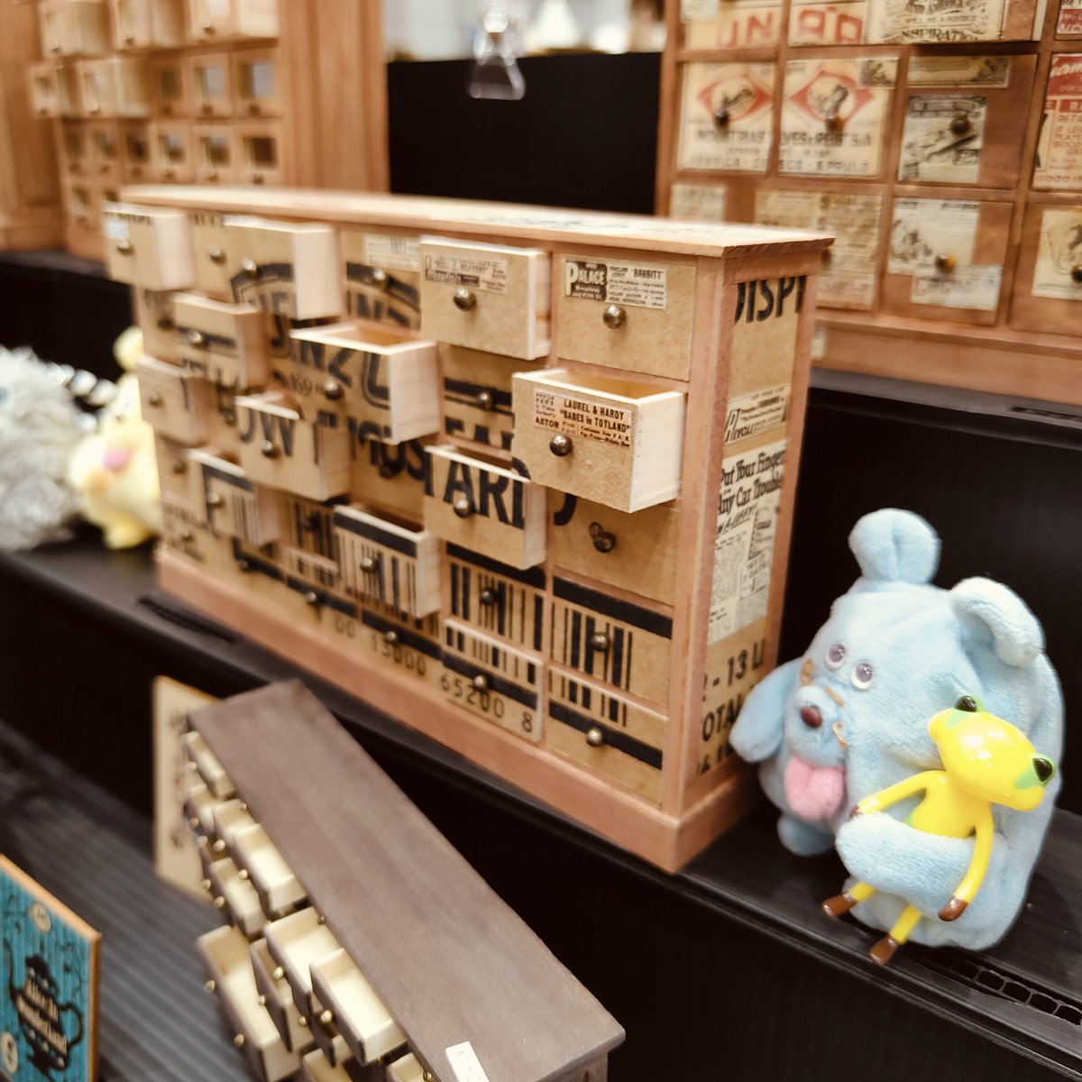 hungrykumako's tweet image. アイドール東京の思い出④
もういいーかーい?
まーだだよーー
もういいーかーい?
もーいいよーー
ysgood collectionさん
@ysgood_co
のかっこいい家具で写真を撮らせてもらいました😆✨
かくれんぼしてるーー😂✨
おハムペロが高速移動して見える😂
#アイドール東京