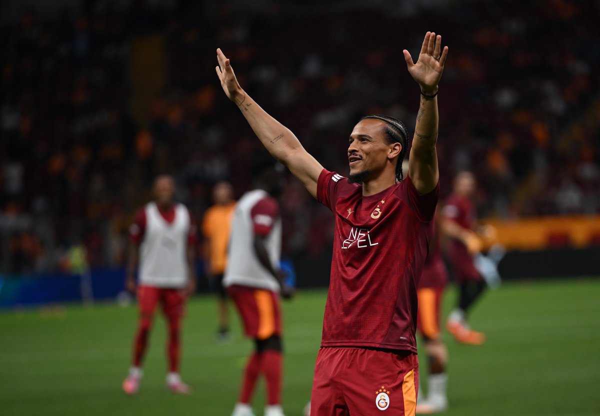 Leroy Sané 💛❤️

#UCL