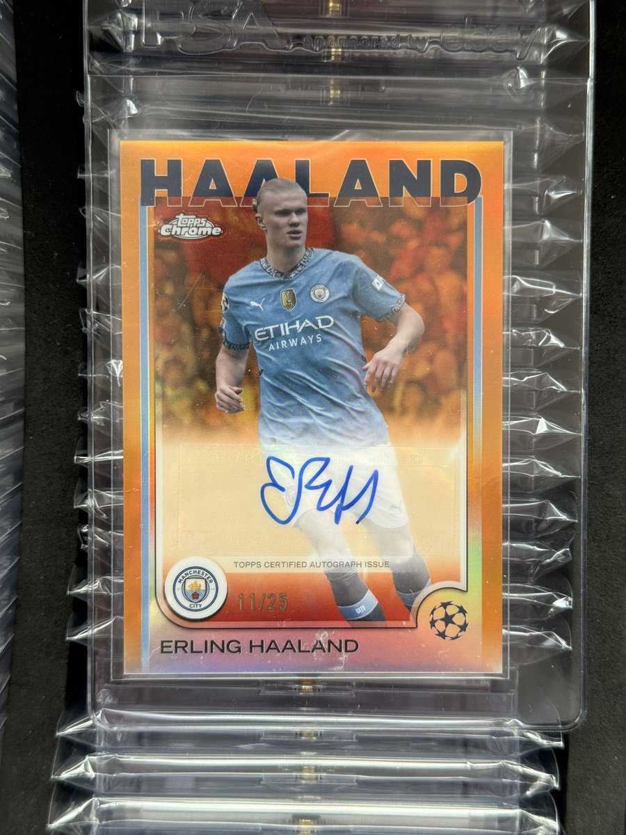 HazzaIslandBoi's tweet image. It’s of for grading at @PSAcard ! 

What grade do you think it will come back with ? Comment a hopeful grade 🫣😍

Stunning card from @Topps Chrome 24/25 !
@CardPurchaser 
#topps #tradingcards #footballcards