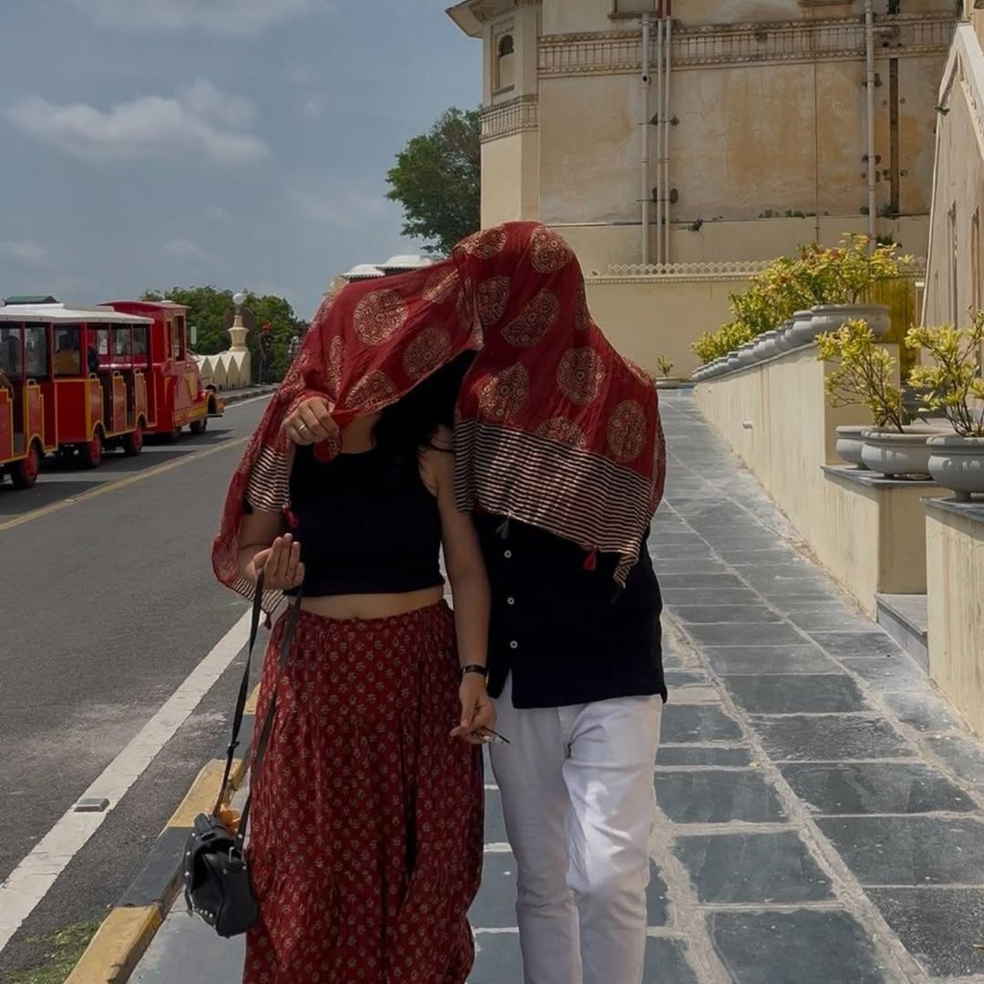 bhaisaab ek plate ye wala moment lagana