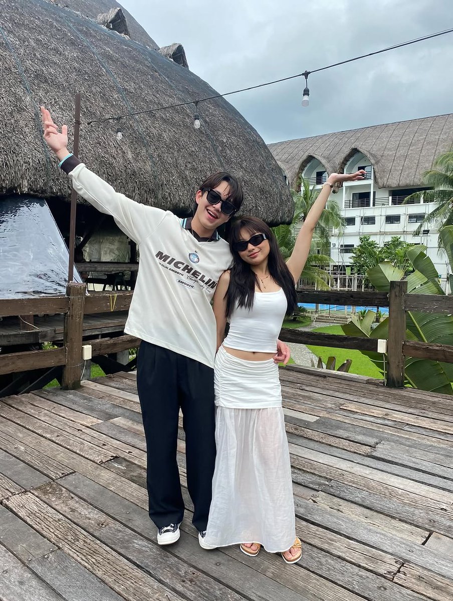 lipsnirabin's tweet image. Honeymoon!?