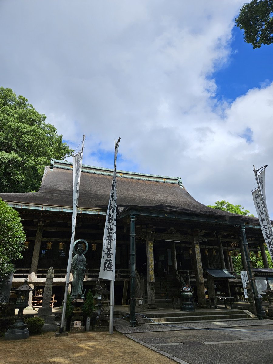 ushteru's tweet image. 和歌山県那智勝浦町の那智山青岸渡寺
西国三十三所観音霊場の第一番札所です。
#寺社巡り
#那智山青岸渡寺