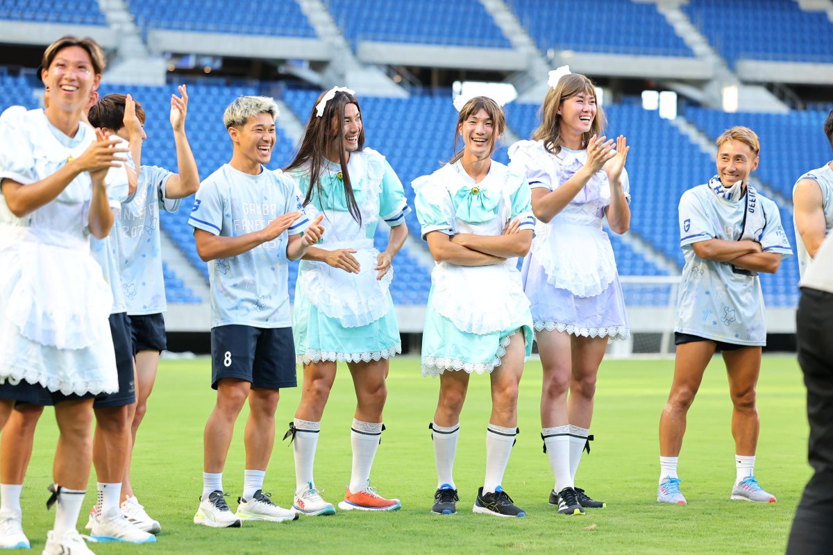 GAMBA_OFFICIAL's tweet image. 選手企画第三弾は
「ガンバ大阪人狼リフティング」⚽
見事、人狼チームが勝利✨
罰ゲームは市民チームを代表して #福岡将太 選手に🤣
#GAMBAFANFESTA2025
#ガンバ大阪 #GAMBAOSAKA