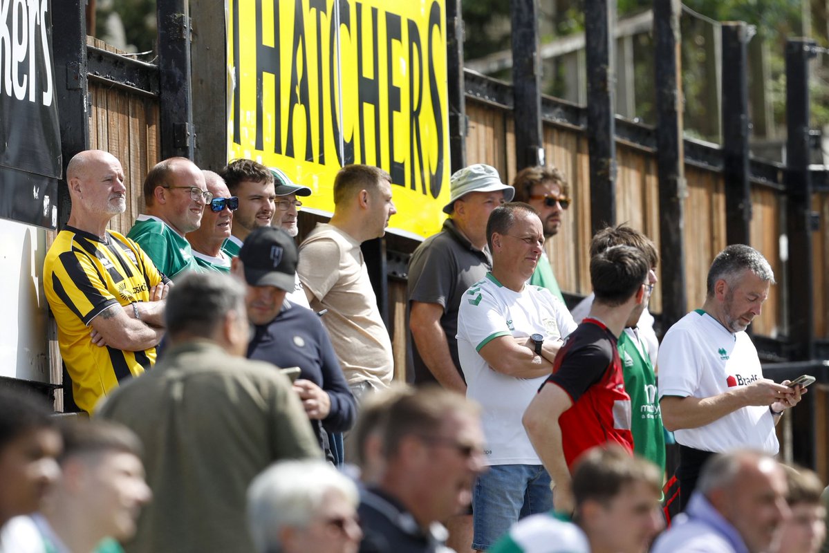 YTFC's tweet image. Thank you to the travelling Glovers who made the trip up to Bath yesterday! 👏

See you again on Saturday!

#YTFC 💚