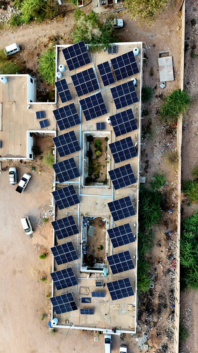UNOPSMiddleEast's tweet photo. The Ataq Hospital in #Shabwah, #Yemen is now powered by clean #solar energy, helping health workers respond to #cholera outbreak. It is one of 364 health facilities that have reliable power supply, thanks to @WBG_IDA funded Yemen Emergency Electricity Access project #YEEAP https://t.co/RsyNdG39Lx