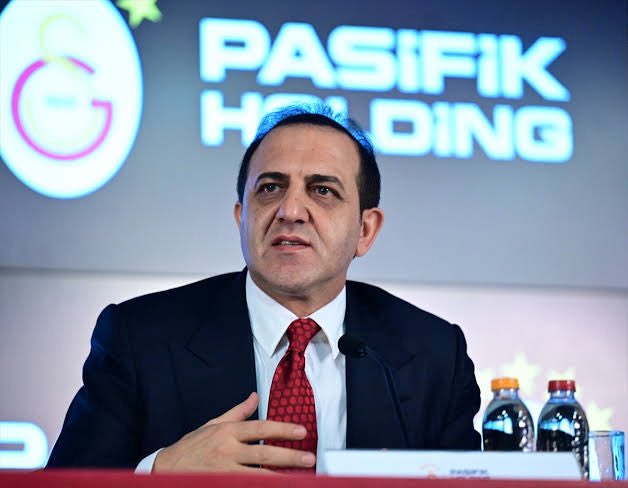 YellowRedReport's tweet image. 🚨 Haluk Yürekli: "Abdullah Kavukcu, Salı ya da Çarşamba günü Milano'ya gidecek ve Victor Osimhen'i alıp tekrar gelecek. Yüksek ihtimal Salı günü."