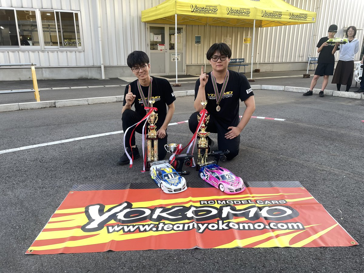 速報！

JMRCAツーリングカー全日本選手権、ヨコモマスタースピードMS1.0がダブルWIN！

ストッククラス優勝　吉村颯
スポーツクラス優勝　吉村翼