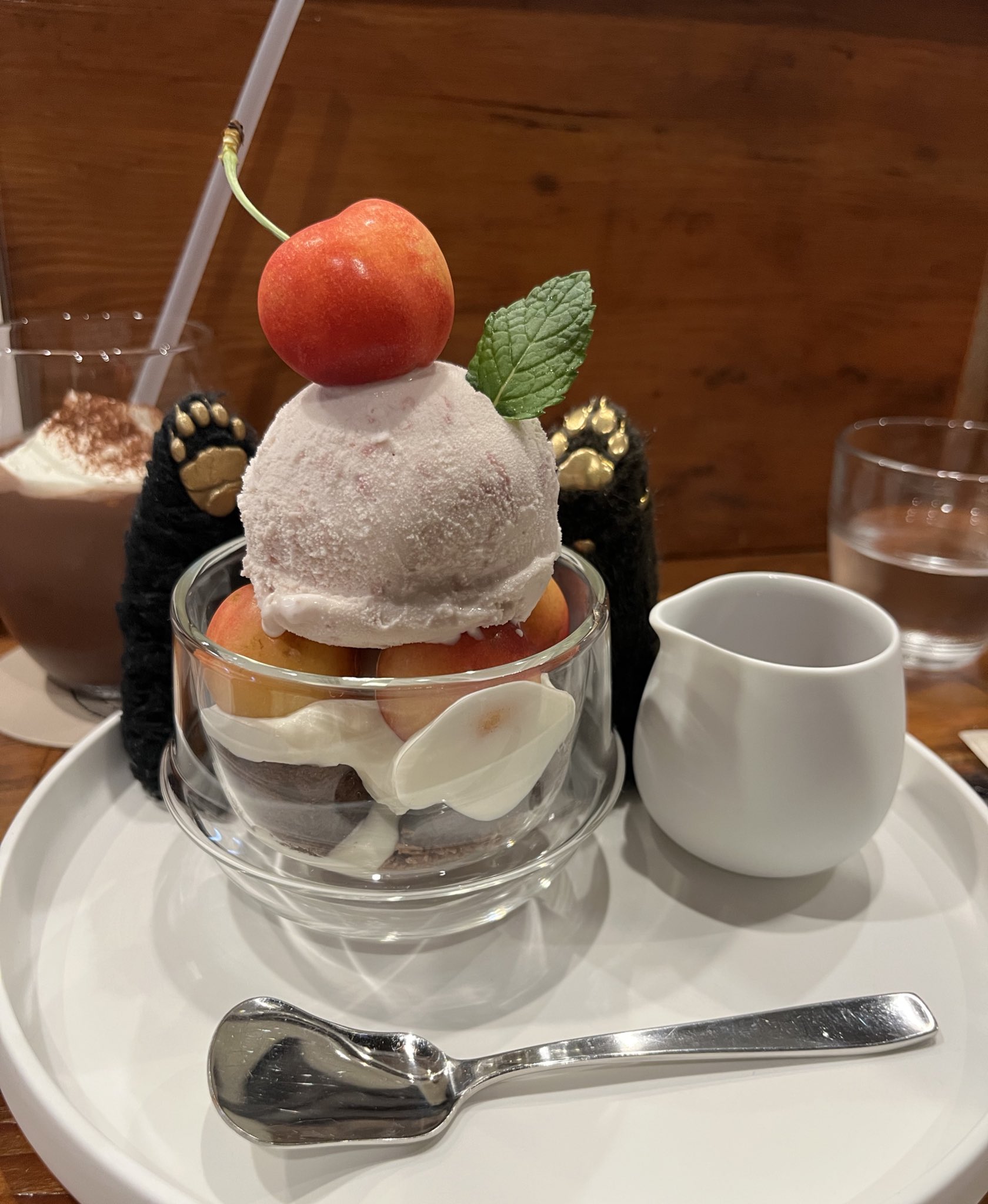 美しい古美術品◼️蔵から可愛らしい狸タヌキと思われる香壺が出て来ました。 Amazon.co.jp: 美しい古美術品蔵から可愛らしい狸タヌキと思わ