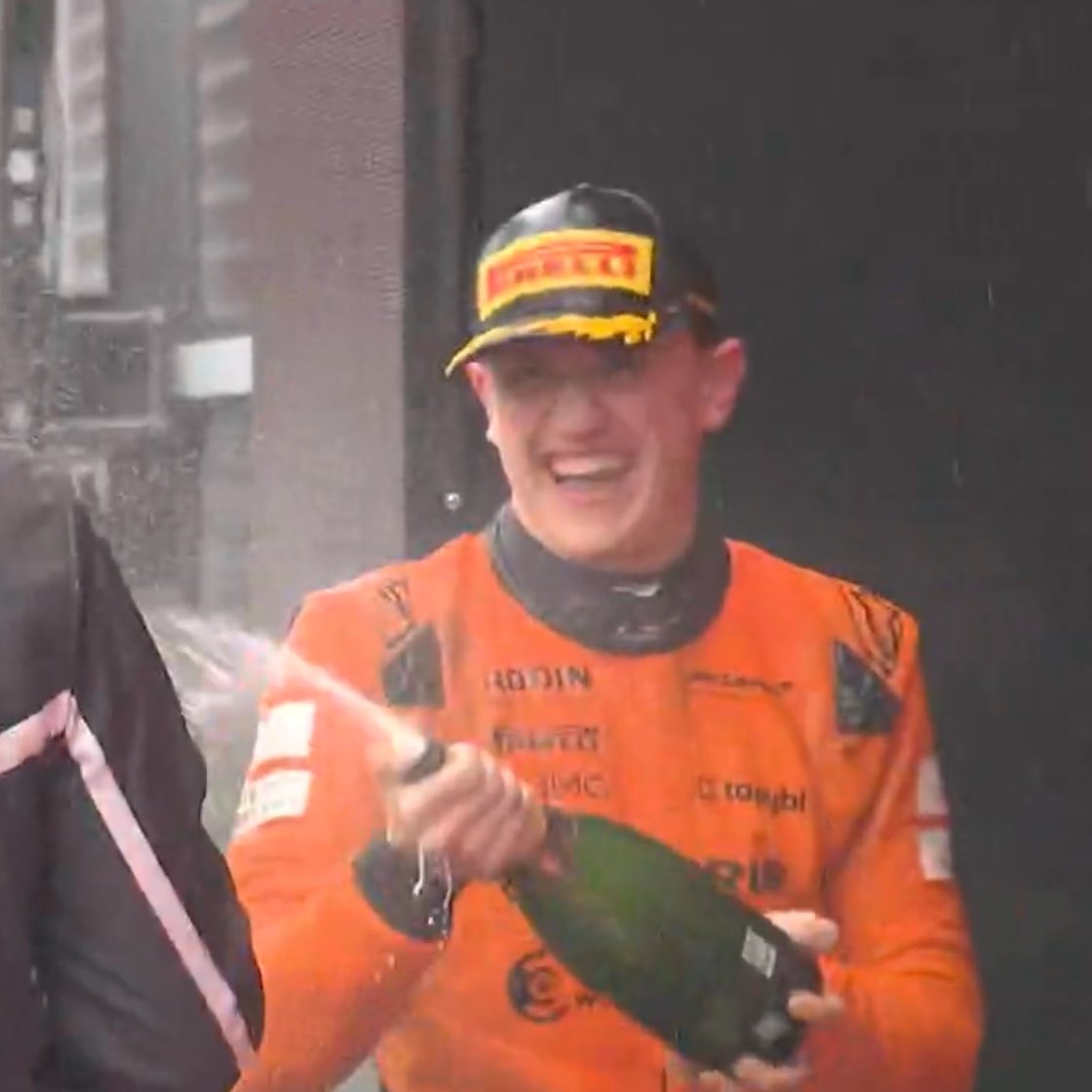 alexdupdates's tweet image. Your F2 Championship leader 🇮🇪 

#F2 | #BelgianGP