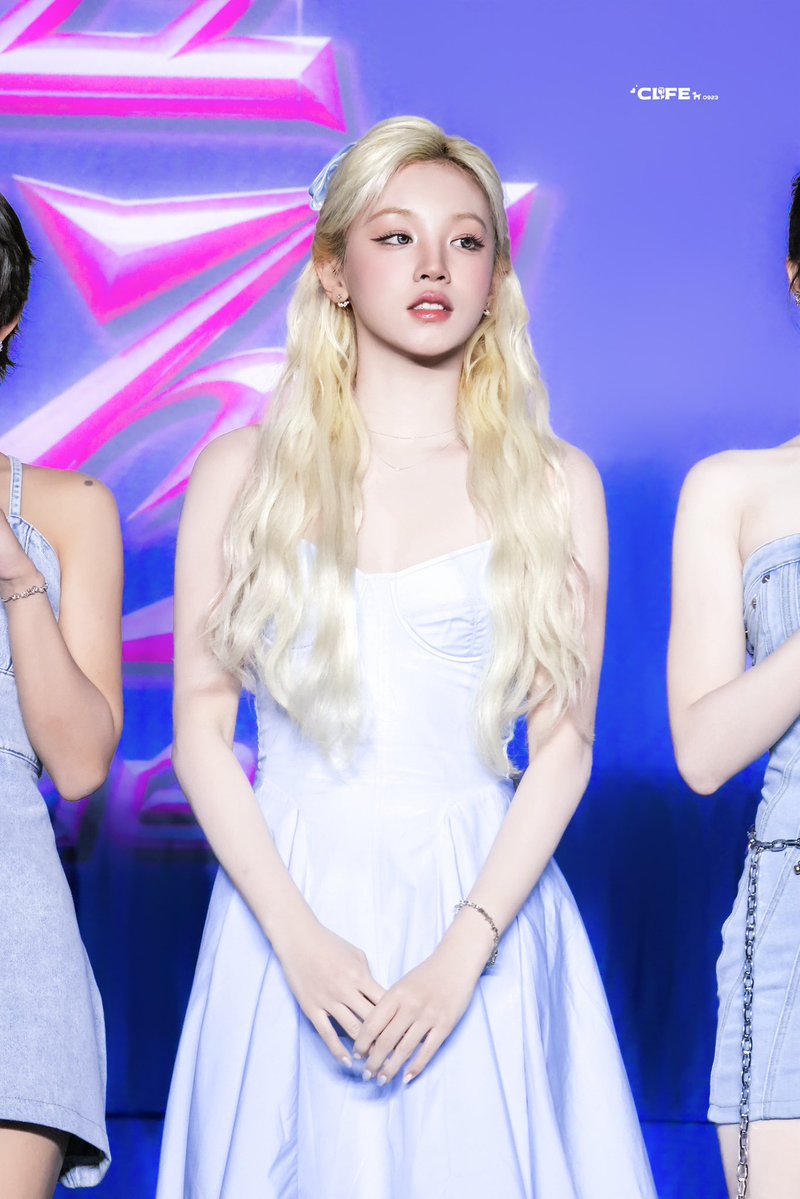 CLFE0923's tweet image. 250727 SBS
#우기 #YUQI #宋雨琦