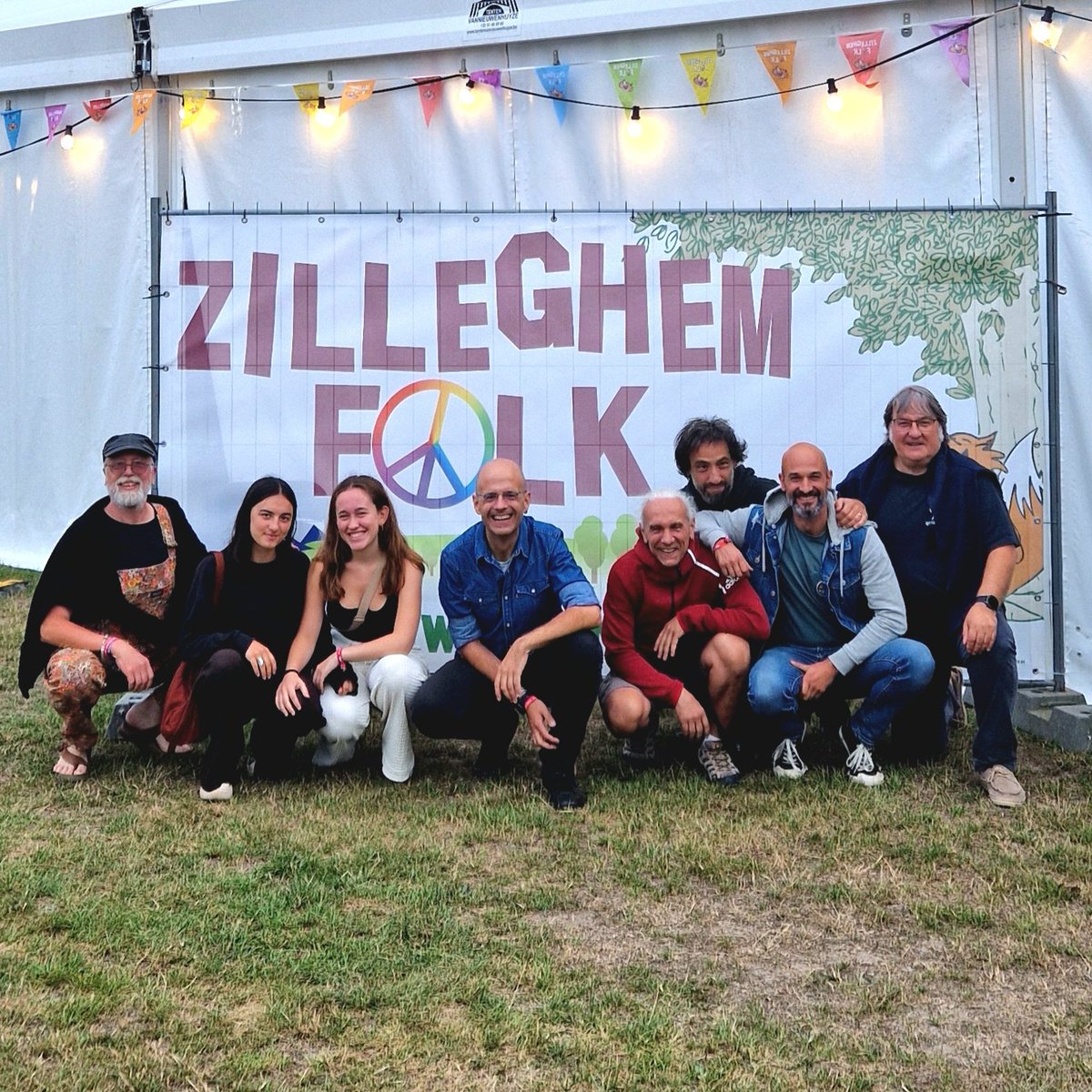 [eus] Gaur emanaldia ZILLEGHEM FOLK Jaialdian, BELGIKA! Aupa!
[cas] Hoy concierto en el Festival ZILLEGHEM FOLK, BÉLGICA! Aupa!

<a href="/ZFolk73372/">Zilleghem Folk</a> <a href="/MIRMIDONPROD/">MIRMIDON</a> <a href="/SaizarSidreria/">Sidreria Saizar Sagardotegia</a> <a href="/ElkarMusika/">Elkar Musika</a> <a href="/Oinkari/">OINKARI DantzaTaldea</a> <a href="/kikemorabass/">Kike Mora</a>