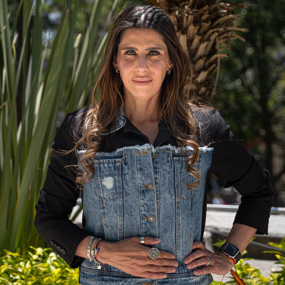 "Mtra. Irma" invisibilizada por presidencia y revictimizada por la gobernadora de #Veracruz.
"Meredith, Madelin, Karla y Margarita" con un gobierno que fue #Incapaz de protegerlas.
"Nidia Blanco" no apoyaste el Desafuero del señalado agresor
#DatoProtegido eso 👆🏻es violencia