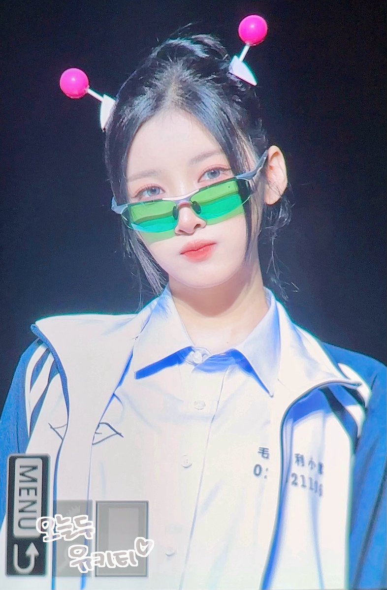 yukiyo_1106's tweet image. 프리뷰🐱 250727 사웨 대면팬싸

🤖💞

#유키 #YUKI #毛利小雪 #ユキ #もうりこゆき
#퍼플키스 #PURPLE_KISS #パープルキス
#I_Miss_My #DOREMI