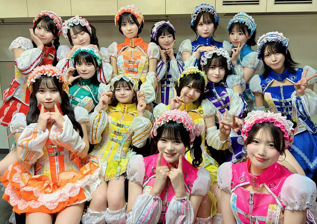 #RIF2025 ありがとうございました🍨🌈

この夏 #テレ朝サマフェス まだまだ出演させていただきます🌻

・8/4(月)「まいにちフェス2025～真夏のアイドルLIVE～ produced by au」

・8/13(水)「コカ・コーラ SUMMER FES 音楽 LIVE」

▶︎ 2zicon.tokyo/information/sc…
#虹コン