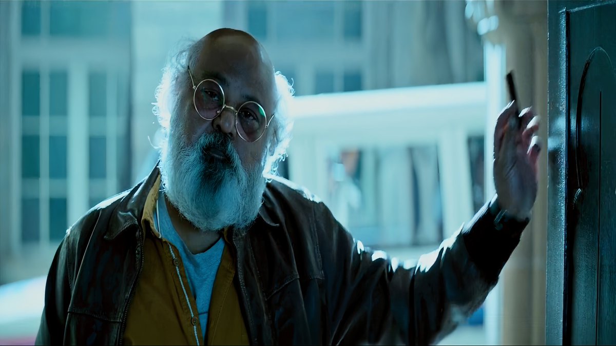 KuchHogaJaneDo's tweet image. #tadap 2nd half and drama portions are well staged.but the lead actor(prob. Nepo) ne bahut jagah hag diya.good music.koi aur achcha lead actor chahiye tha.twist is predictable..pehle laga gussa bahut ata hai;10 sec ke liye hug karnewali kaha milegi.phir ayi blue drum ki kahaani😊