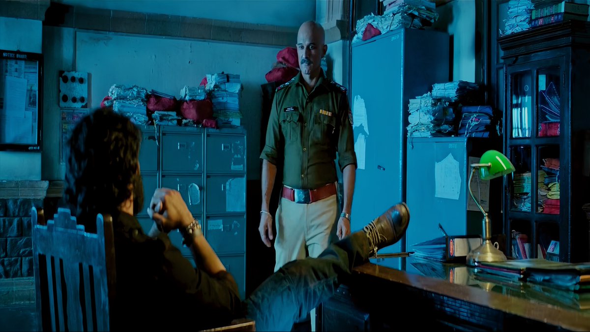 KuchHogaJaneDo's tweet image. #tadap 2nd half and drama portions are well staged.but the lead actor(prob. Nepo) ne bahut jagah hag diya.good music.koi aur achcha lead actor chahiye tha.twist is predictable..pehle laga gussa bahut ata hai;10 sec ke liye hug karnewali kaha milegi.phir ayi blue drum ki kahaani😊