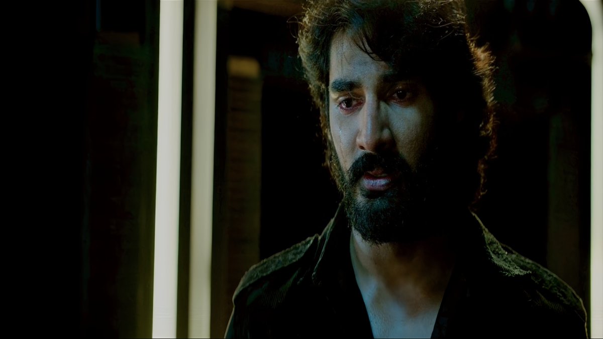 KuchHogaJaneDo's tweet image. #tadap 2nd half and drama portions are well staged.but the lead actor(prob. Nepo) ne bahut jagah hag diya.good music.koi aur achcha lead actor chahiye tha.twist is predictable..pehle laga gussa bahut ata hai;10 sec ke liye hug karnewali kaha milegi.phir ayi blue drum ki kahaani😊